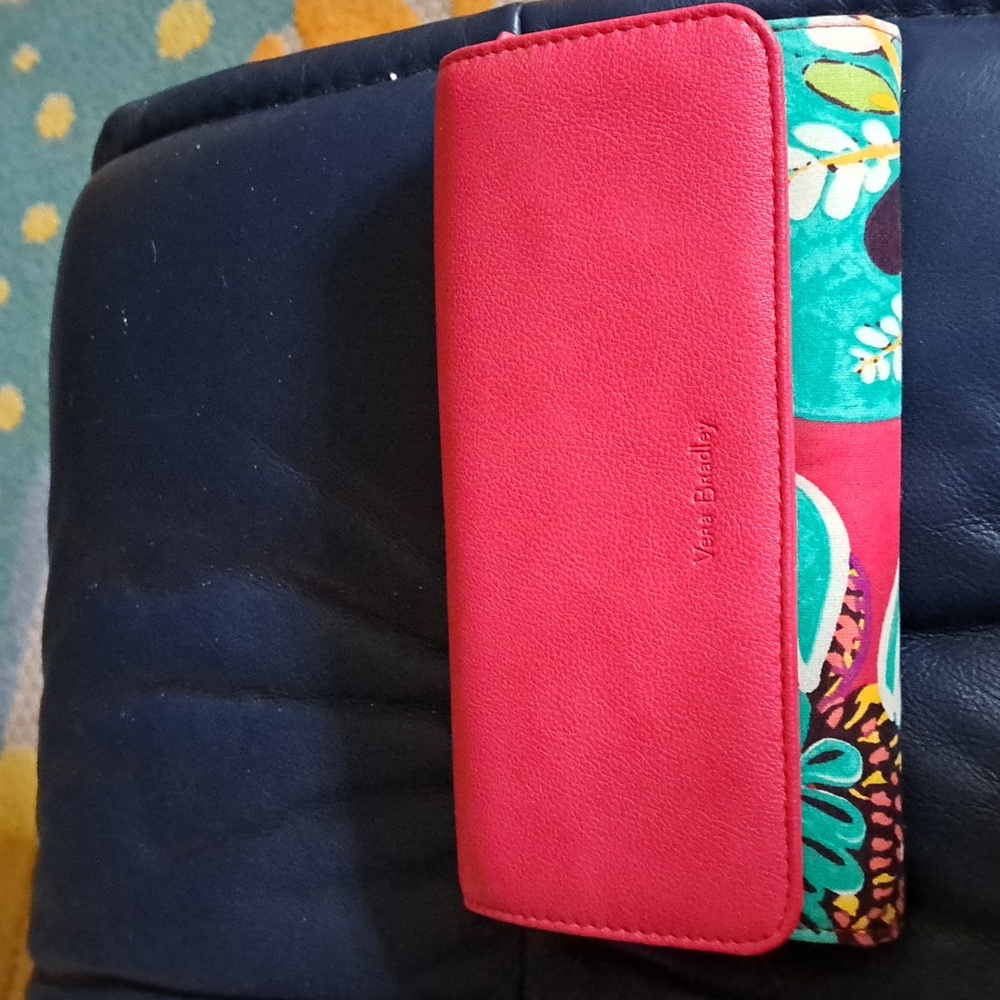 Vera Bradley RDIF Audrey wallet red rhumba fabric NWOT